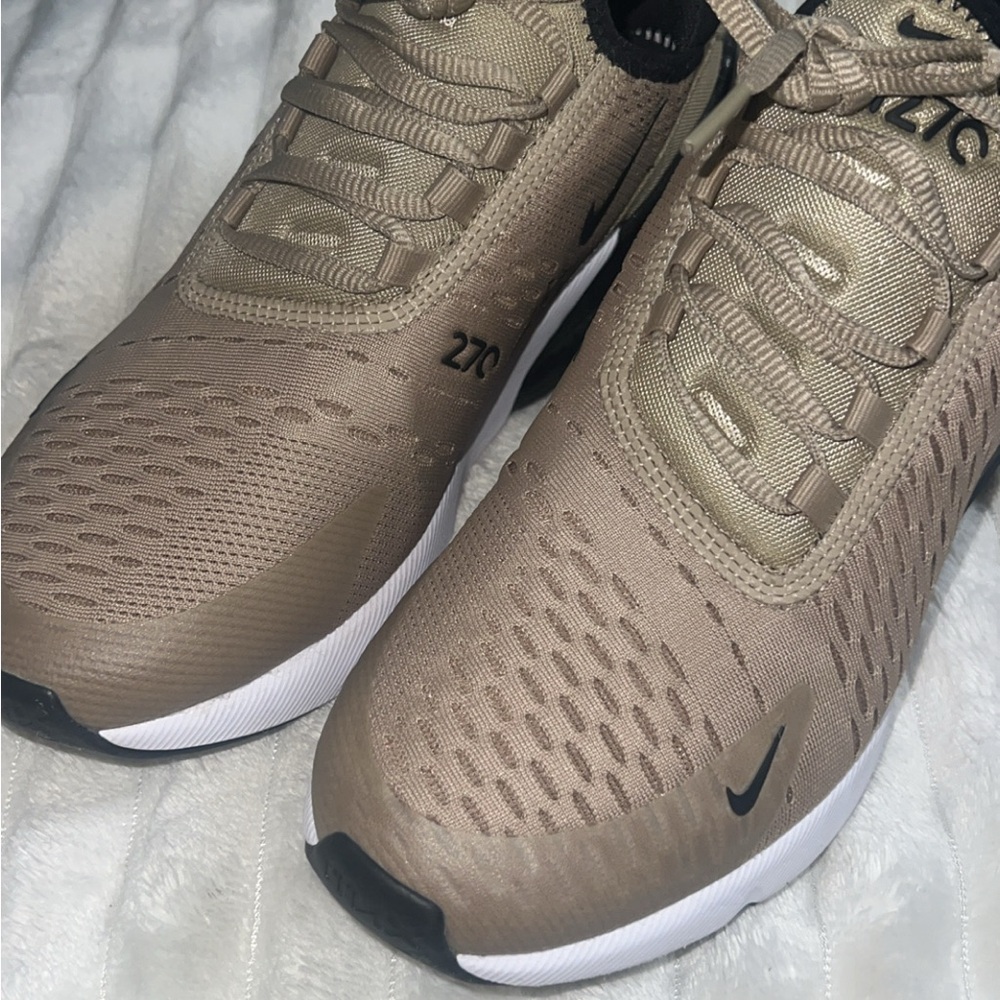 Nike Air Max 270 Tan and Black Sneakers